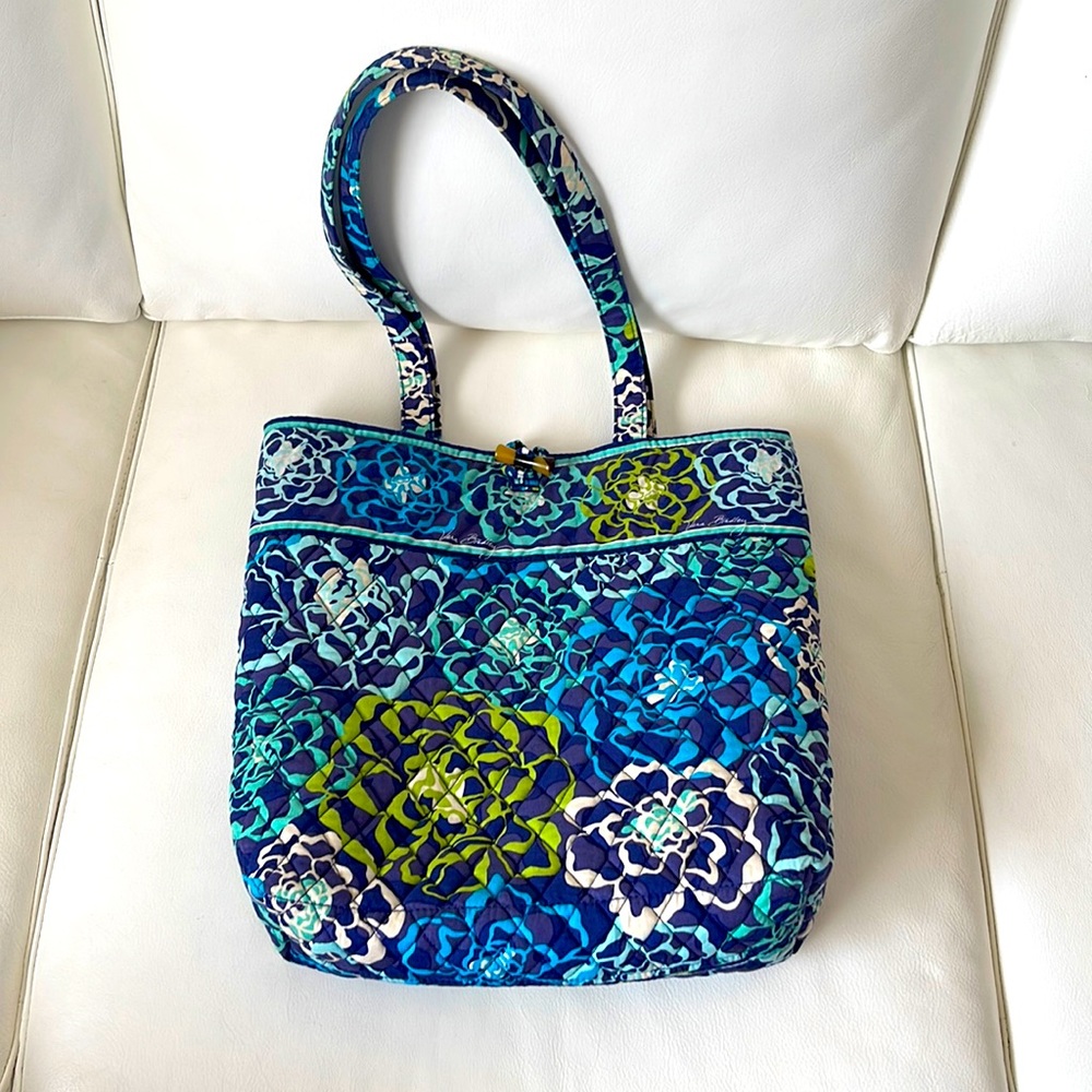 Vera Bradley tote bag